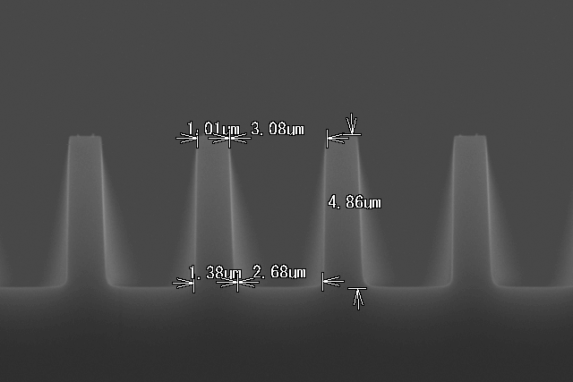 SiO2深堀り加工-1 断面形状